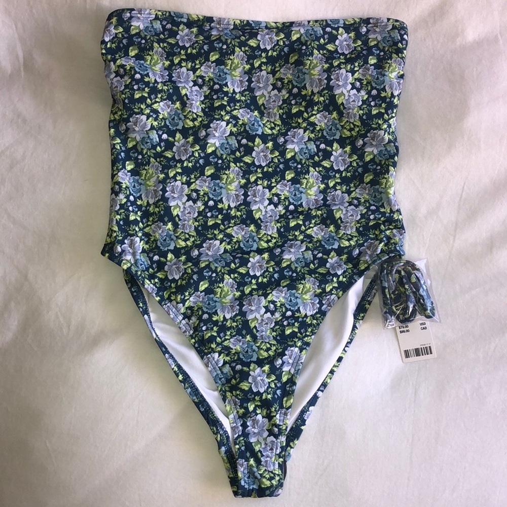 One piece swimsuit